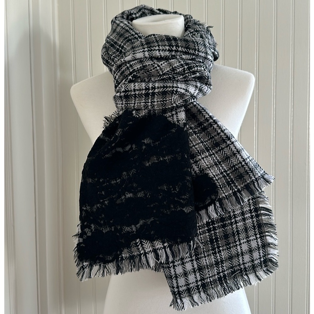 Nordstrom x Halogen Plaid Lace Scarf NWT